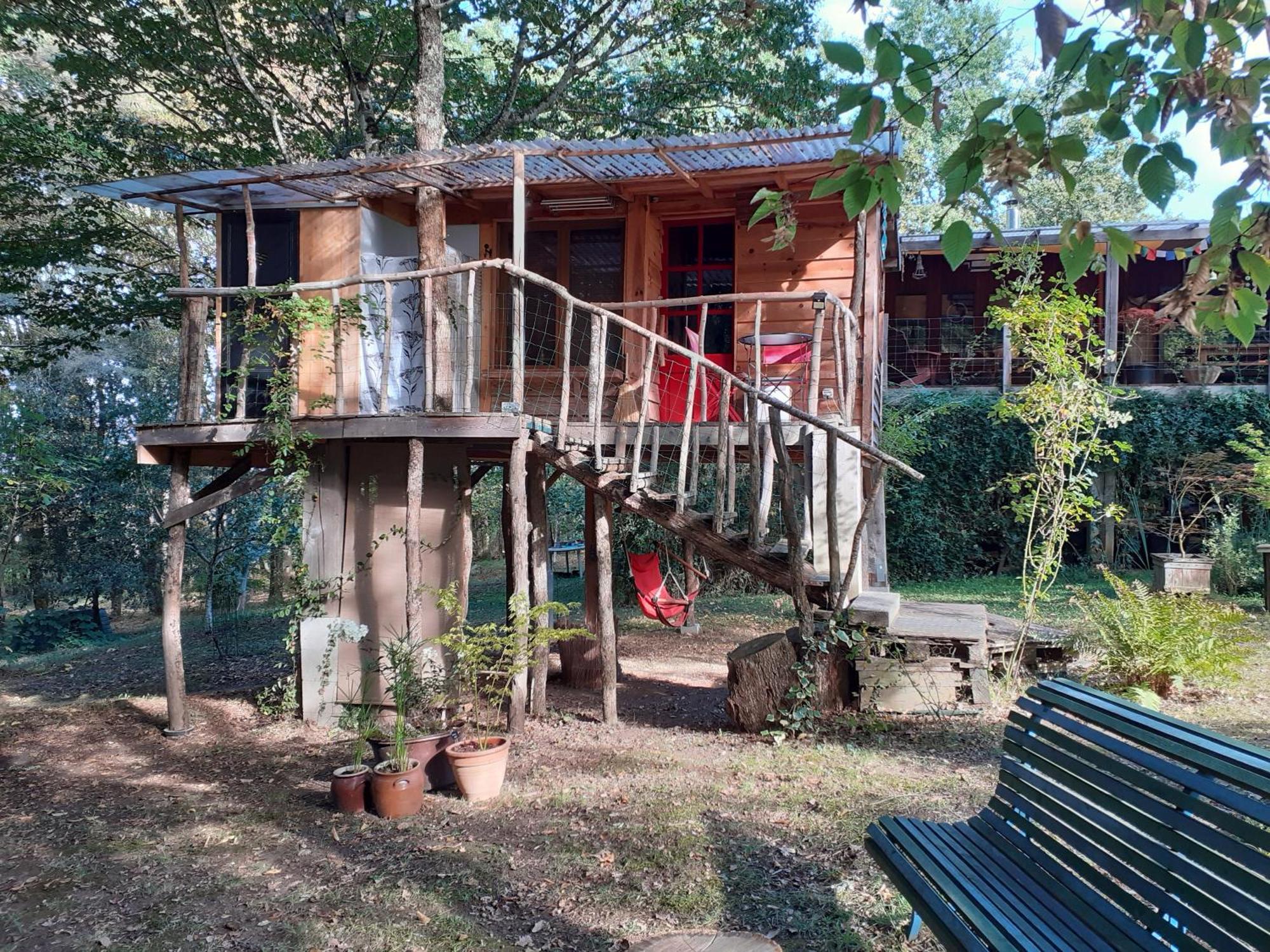La Cabane De L'Oiseau Couze-et-Saint-Front Exterior photo